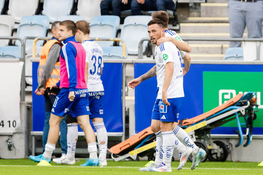 IFK Norrköpings Vito Hammershöy-Mistrati jublar