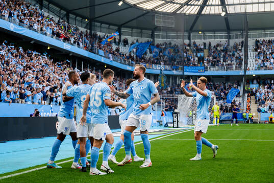 Malmö FFs Isaac Kiese Thelin , Pontus Jansson och Erik