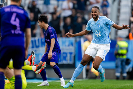 Malmö FFs Isaac Kiese Thelin jublar