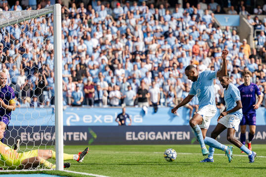 Malmö FFs Isaac Kiese Thelin gör 4-0