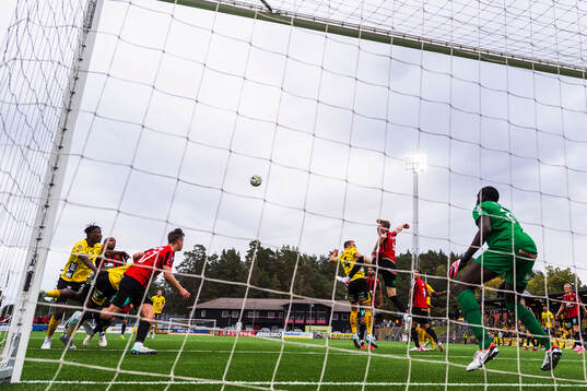 Elfsborgs Gustav Henriksson och Brommapojkarnas Eric