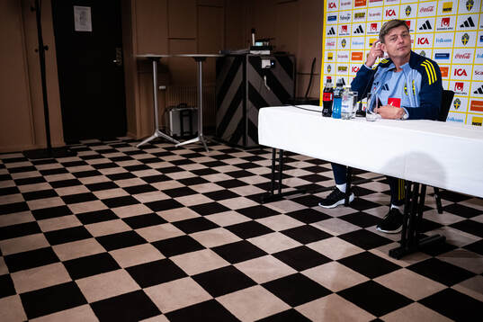 Head coach Jon Dahl Tomasson of the Swedish national