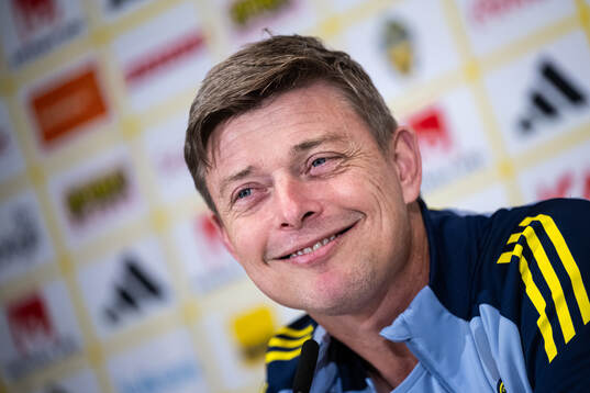 Head coach Jon Dahl Tomasson of the Swedish national