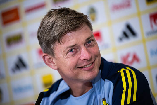 Head coach Jon Dahl Tomasson of the Swedish national