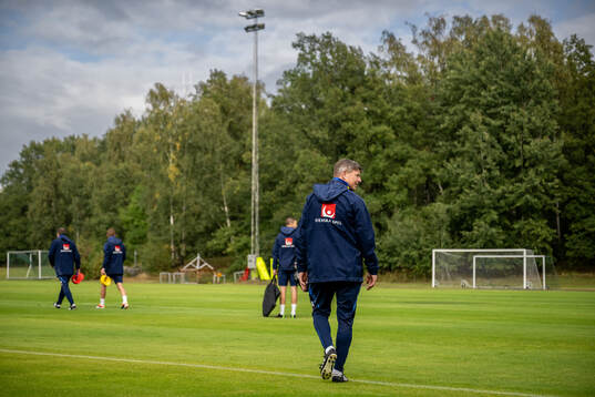 Head coach Jon Dahl Tomasson of the Swedish national