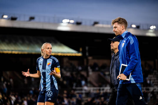 Djurgårdens Matilda Plan och tränare Marcelo Fernandez