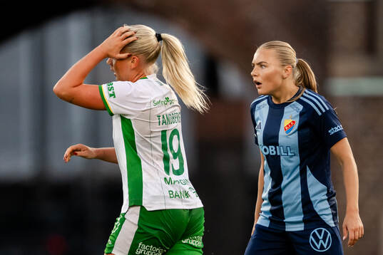 Hammarbys Cathinka Tandberg  och Djurgårdens Louise