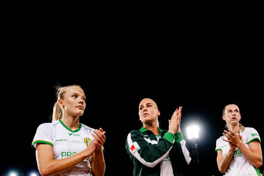 Hammarbys Smilla Holmberg , Cathinka Tandberg  och Ellen