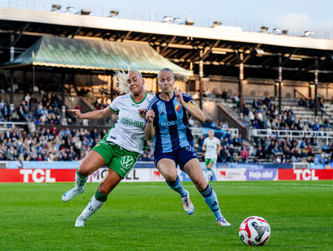 Hammarbys Cathinka Tandberg  och Djurgårdens Matilda Plan