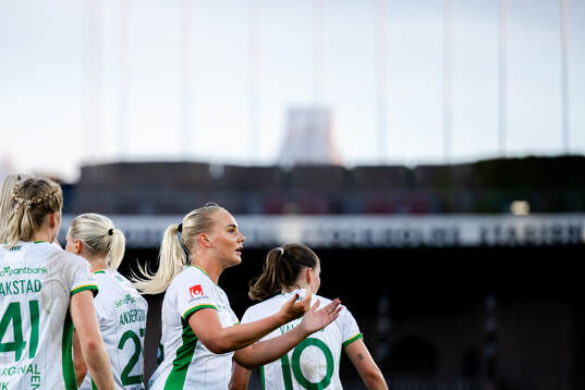Hammarbys Cathinka Tandberg  jublar