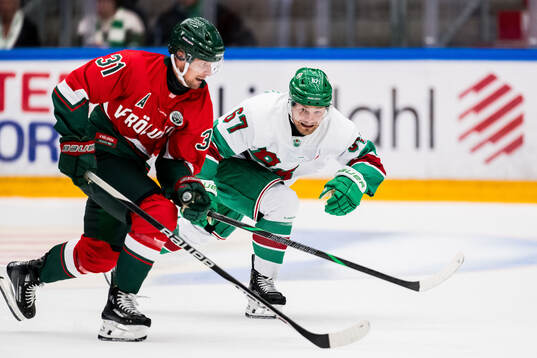 Frölundas Nicklas Lasu och Rögles Leon Bristedt