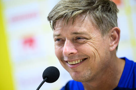 Head coach Jon Dahl Tomasson of the Swedish national