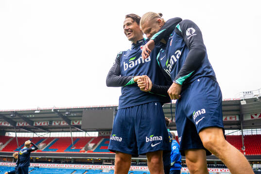 Sander Berge and Erling Braut Haaland of the Norwegian