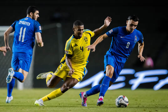 Isak Hien of Sweden against Emin Makhmudov and Anton
