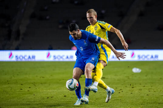 Emin Makhmudov of Azerbaijan and Ludwig Augustinsson of