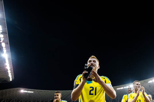 Dejan Kulusevski of Sweden celebrates