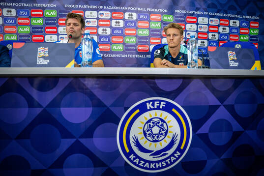 Press officer Morten Morisbak Skjønsberg and Martin
