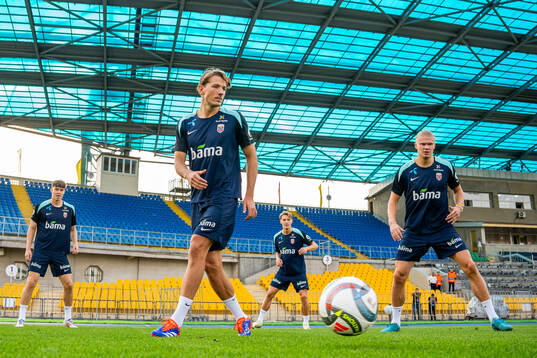 Jørgen Strand Larsen, Sander Berge, Martin Ødegaard and