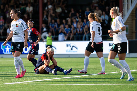 FC Rosengårds Caroline Seger har ont