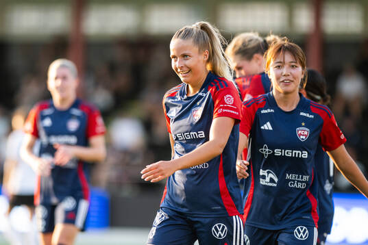 FC Rosengårds Olivia Holdt jublar