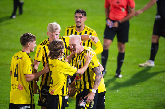 IFK Hässleholms Alexander Sjöström har gjort 2-0 och