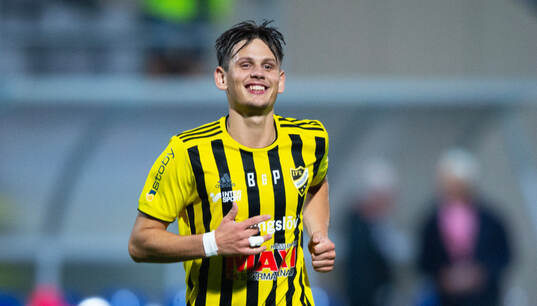 IFK Hässleholms Viktor Ahlgren i matchen i division 2