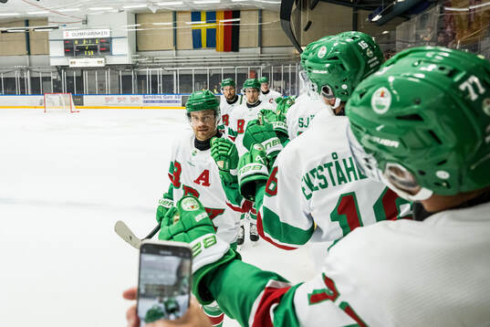 Rögles Leon Bristedt jublar