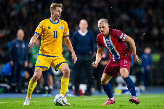 Yan Vorogovskiy of Kazakhstan and Julian Ryerson of Norway