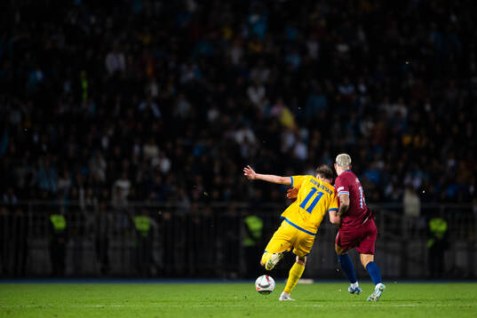 Yan Vorogovskiy of Kazakhstan and Aron Dønnum of Norway