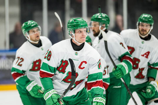 Rögles Anton Bengtsson jublar