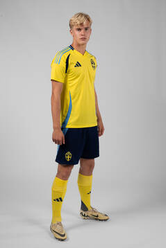Lucas Bergvall of the Swedish men's football national team