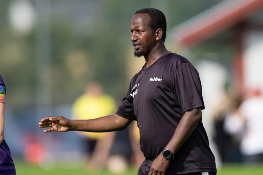 Valders tränare Mohamed Omar