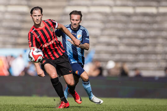 Brommapojkarnas Magnus Haglund och Djurgårdens Lolo Chanko