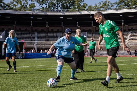 Gåfotboll