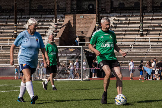 Gåfotboll