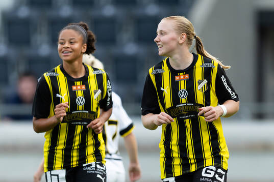 Häckens Johanna Fossdalsá Sørensen jublar