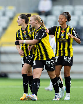 Häckens Johanna Fossdalsá Sørensen jublar