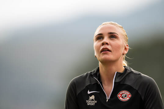 Hanne Larsen of Arna-Bjørnar