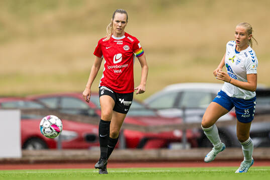 Stine Hovland of Arna-Bjørnar