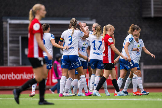 Ebba Lovisa Niss of Kolbotn celebrates
