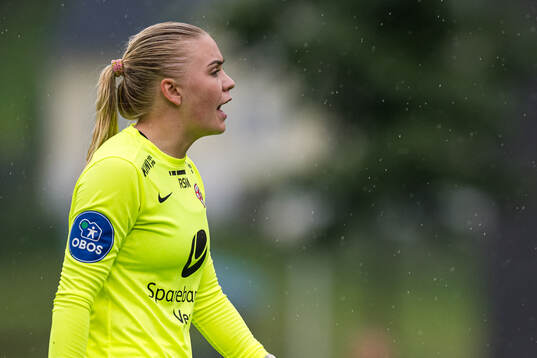 Hanne Larsen of Arna-Bjørnar