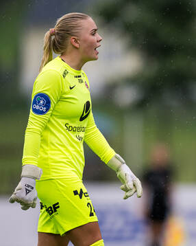 Hanne Larsen of Arna-Bjørnar