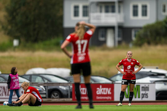 Anna Gilleshammer Nigardsøy of Arna-Bjørnar looks dejected