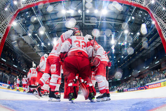 Players of Klagenfurt looks dejected