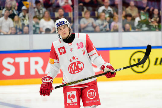 Clemens Unterweger of Klagenfurt looks dejected