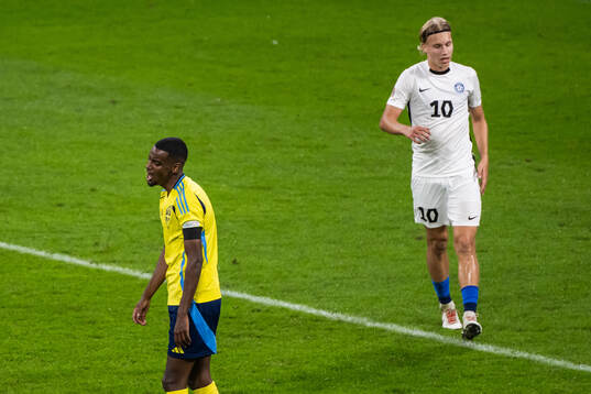 Alexander Isak of Sweden looks dejected