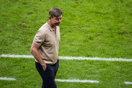 Head coach Jon Dahl Tomasson of Sweden