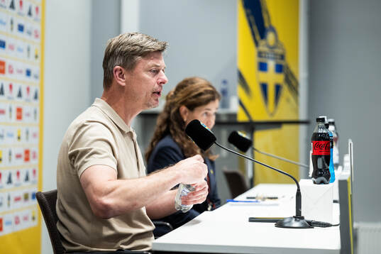 Head coach Jon Dahl Tomasson of Sweden at the press