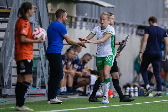 Hammarbys Julie Blakstad blir utbytt