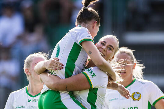 Hammarbys Cathinka Tandberg jublar